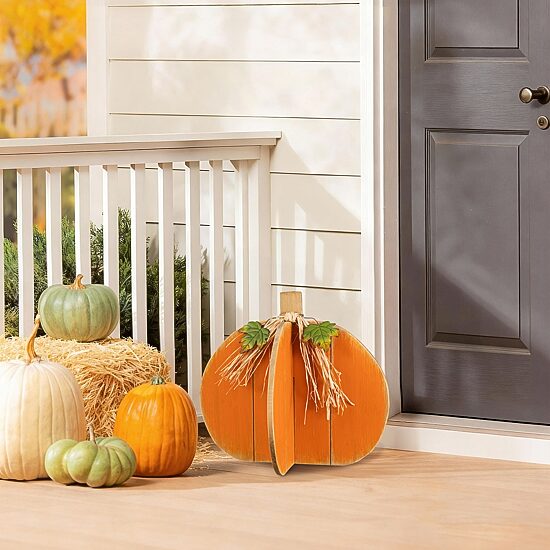 Glitzhome 18" Wood Interlocking Pumpkin Porch Sign