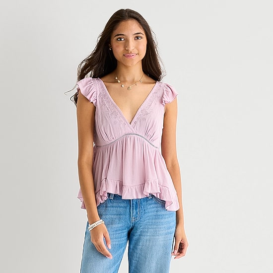 Arizona Womens Juniors V Neck Short Sleeve Blouse