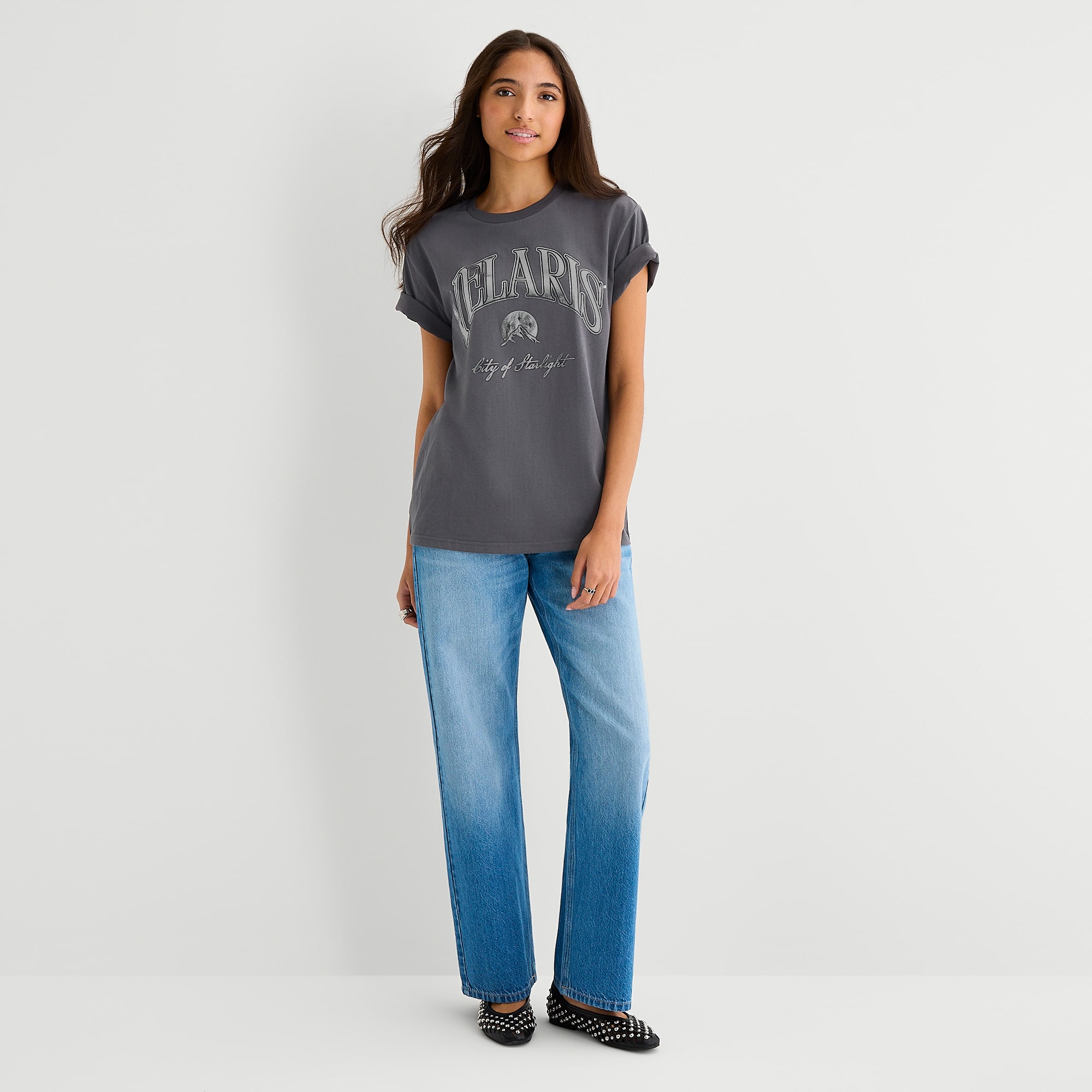 New World Acotar Boyfriend Tee Womens Juniors Round Neck Short Sleeve Classic Fit Graphic T-Shirt