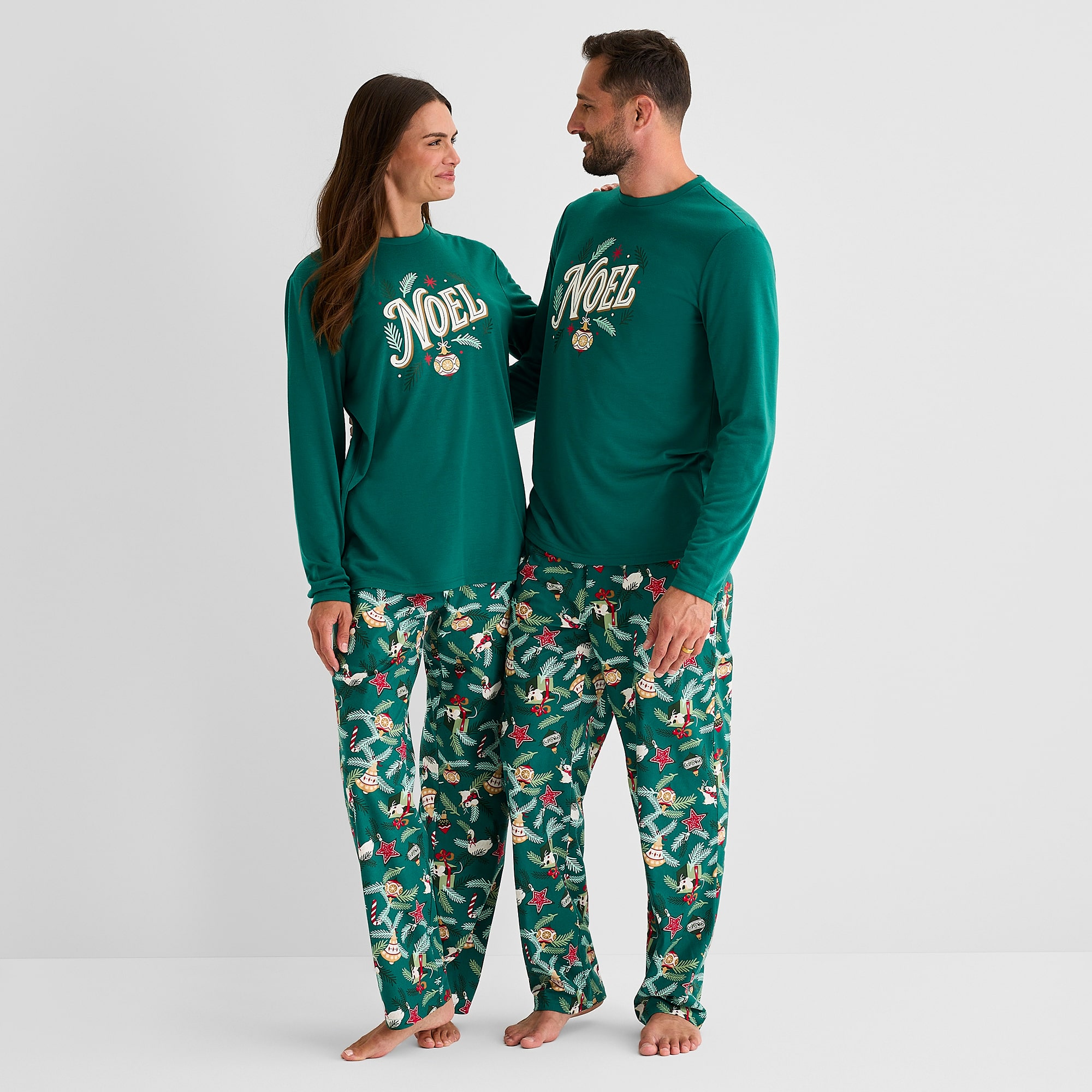 North Pole Trading Co. Unisex Adult Crew Neck Long Sleeve 2-pc. Pajama Set