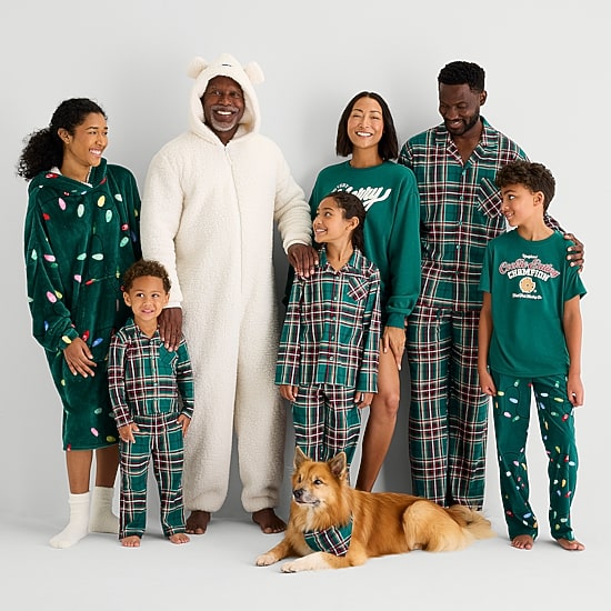North Pole Trading Co. Mens Fleece Long Sleeve 2-pc. Matching Family Pajama Set