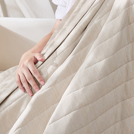 Swift Home Cooling Reversible Throw