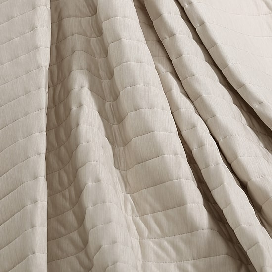 Swift Home Cooling Reversible Throw