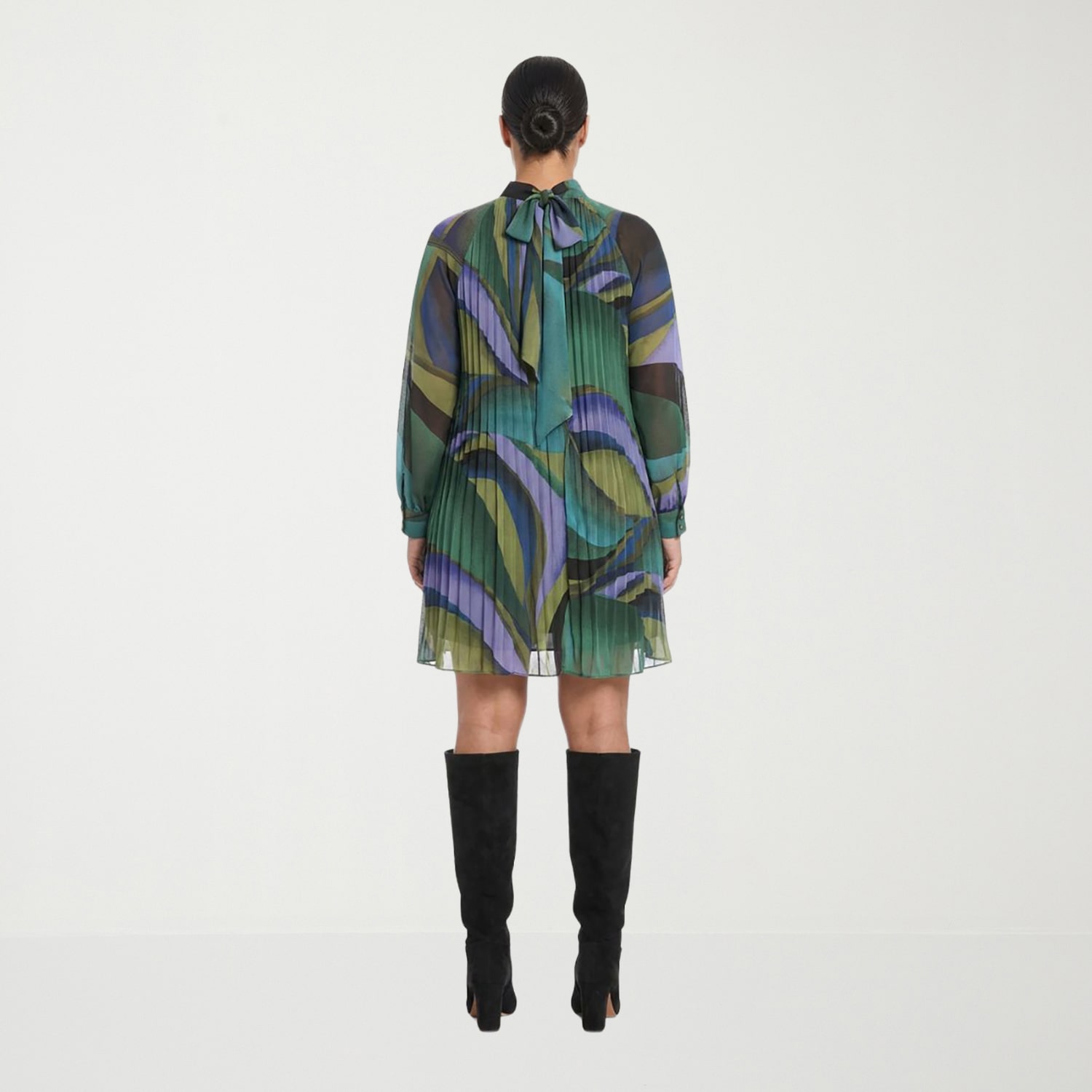 London Times Womens Plus Split Tie Neck Long Sleeve Abstract Shift Dress