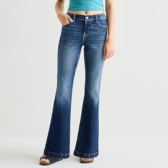 Arizona Curvy Womens Juniors Short High Rise Bootcut Jean