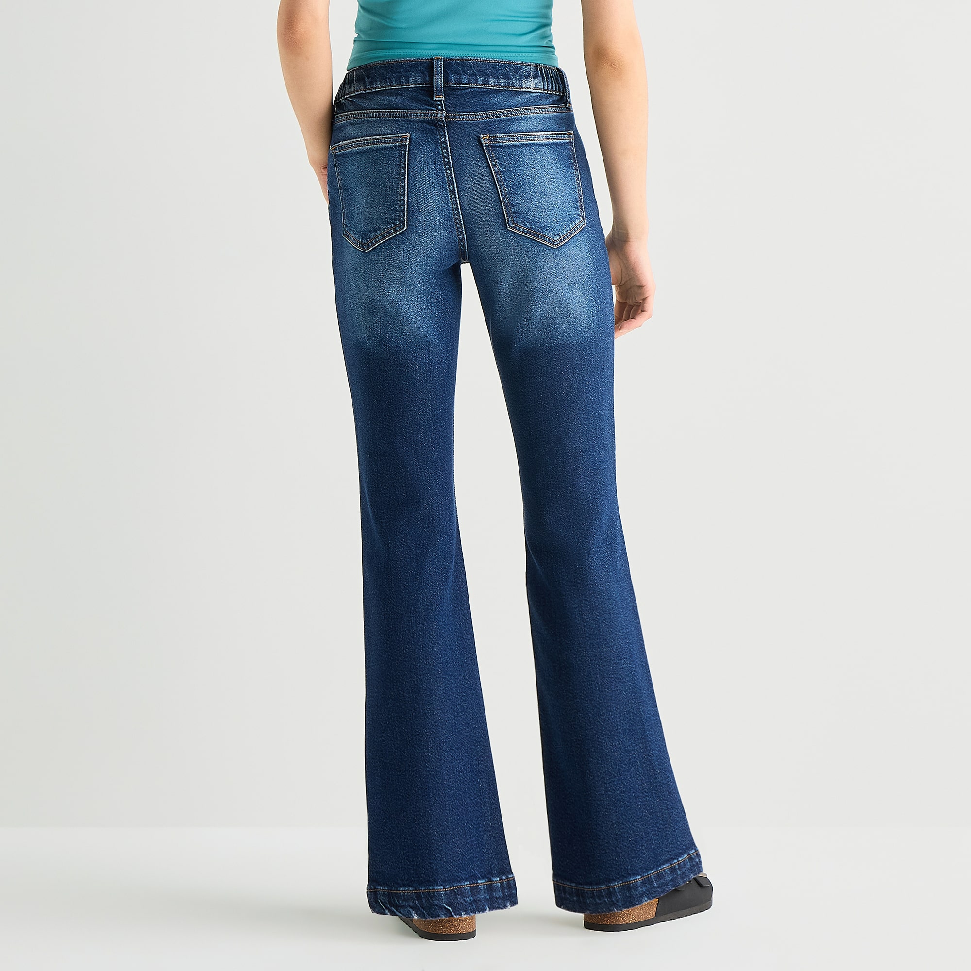 Arizona Curvy Womens Juniors Short High Rise Bootcut Jean