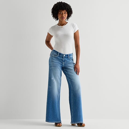 Arizona Curvy Womens Juniors Short Low Rise Curvy Fit Jean