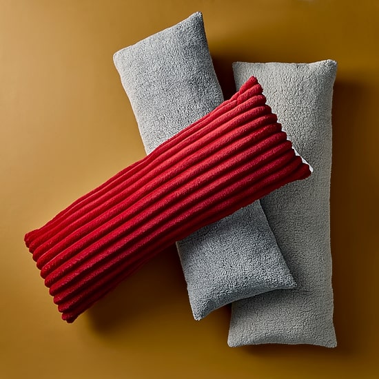 Hudson & Main Bottom Dyed Body Pillow