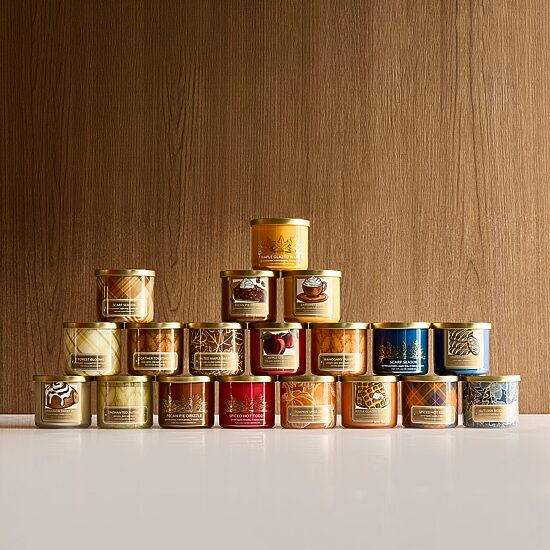 Distant Lands Forest Blooms 3-Wick Scented Jar Candle