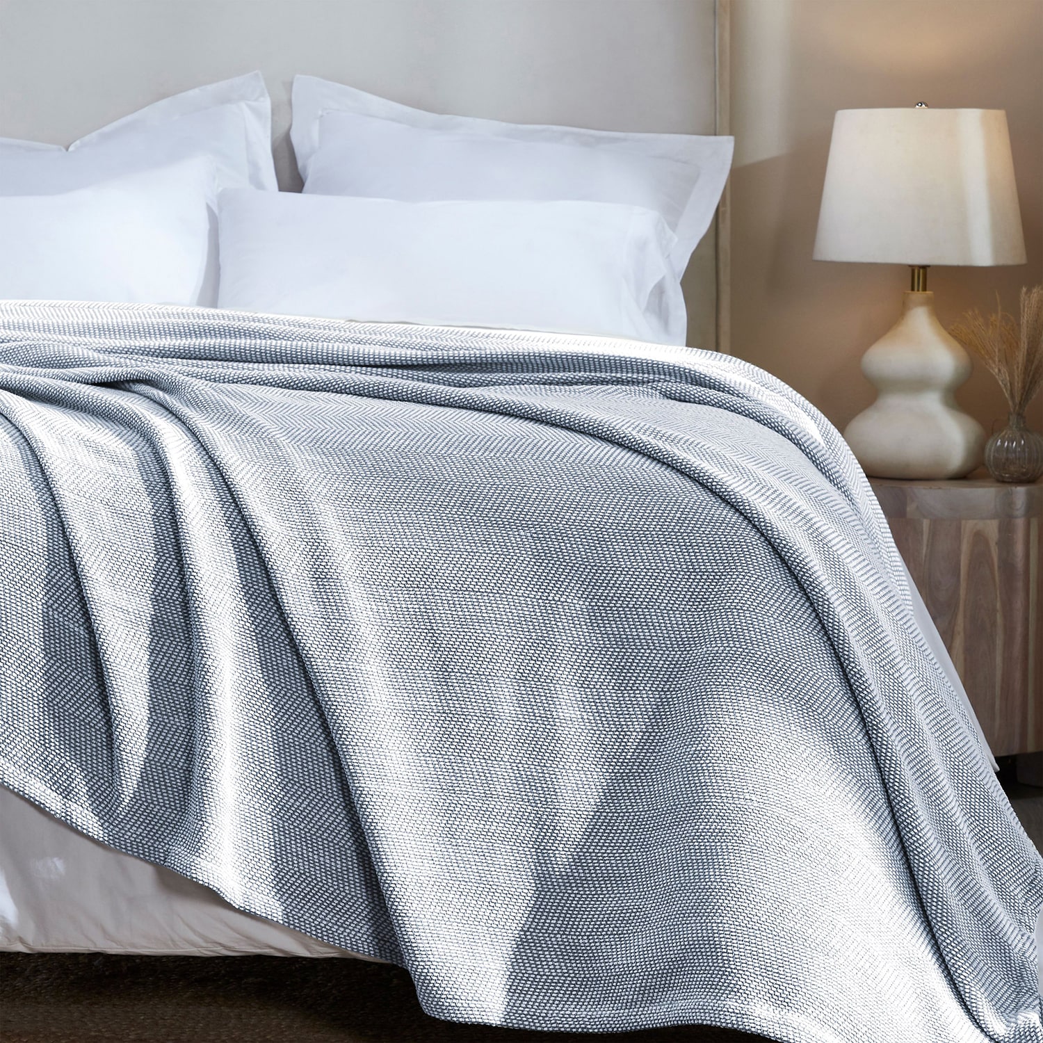 SUPERIOR® Chrisney Chevron Woven All Season 100% Cotton Layering Midweight Blanket