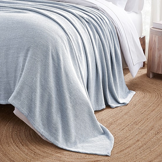 SUPERIOR® Chrisney Chevron Woven All Season 100% Cotton Layering Midweight Blanket