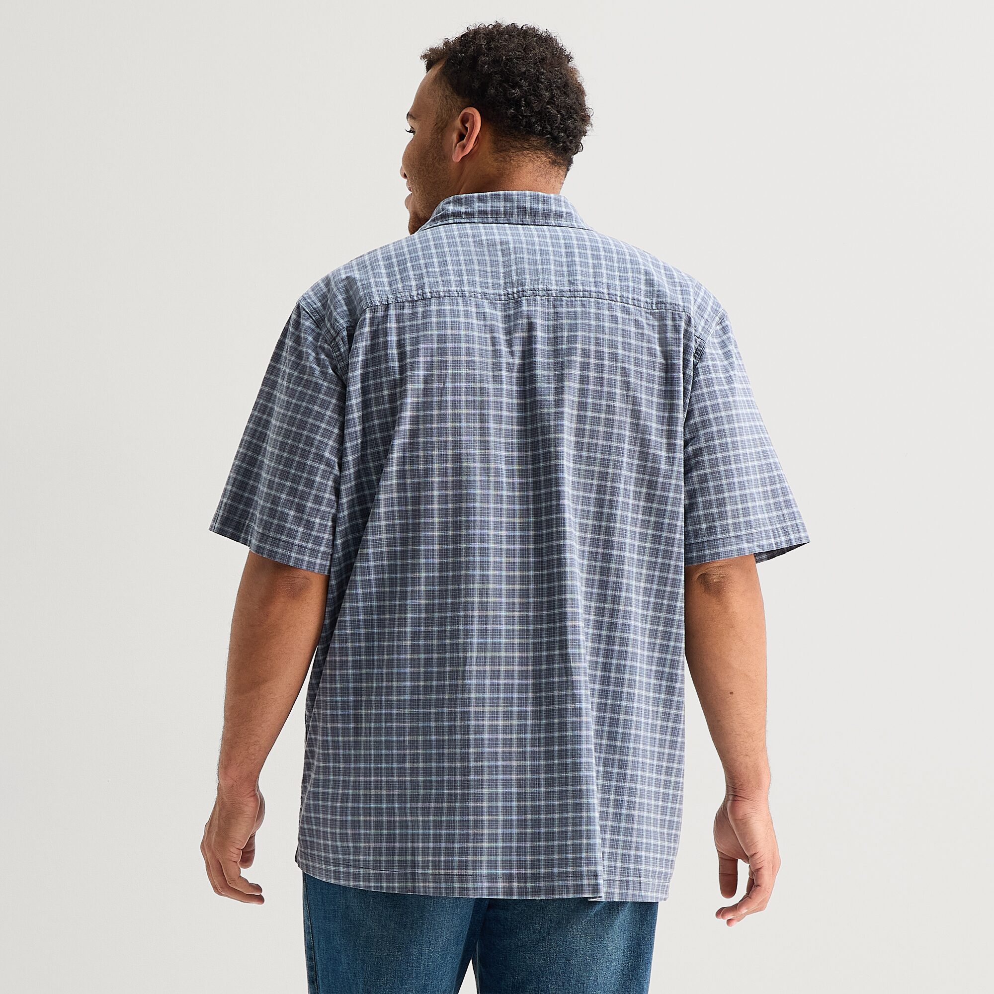 Arizona Mens Short Sleeve Boxy Fit Big and Tall Button-Down Shirt