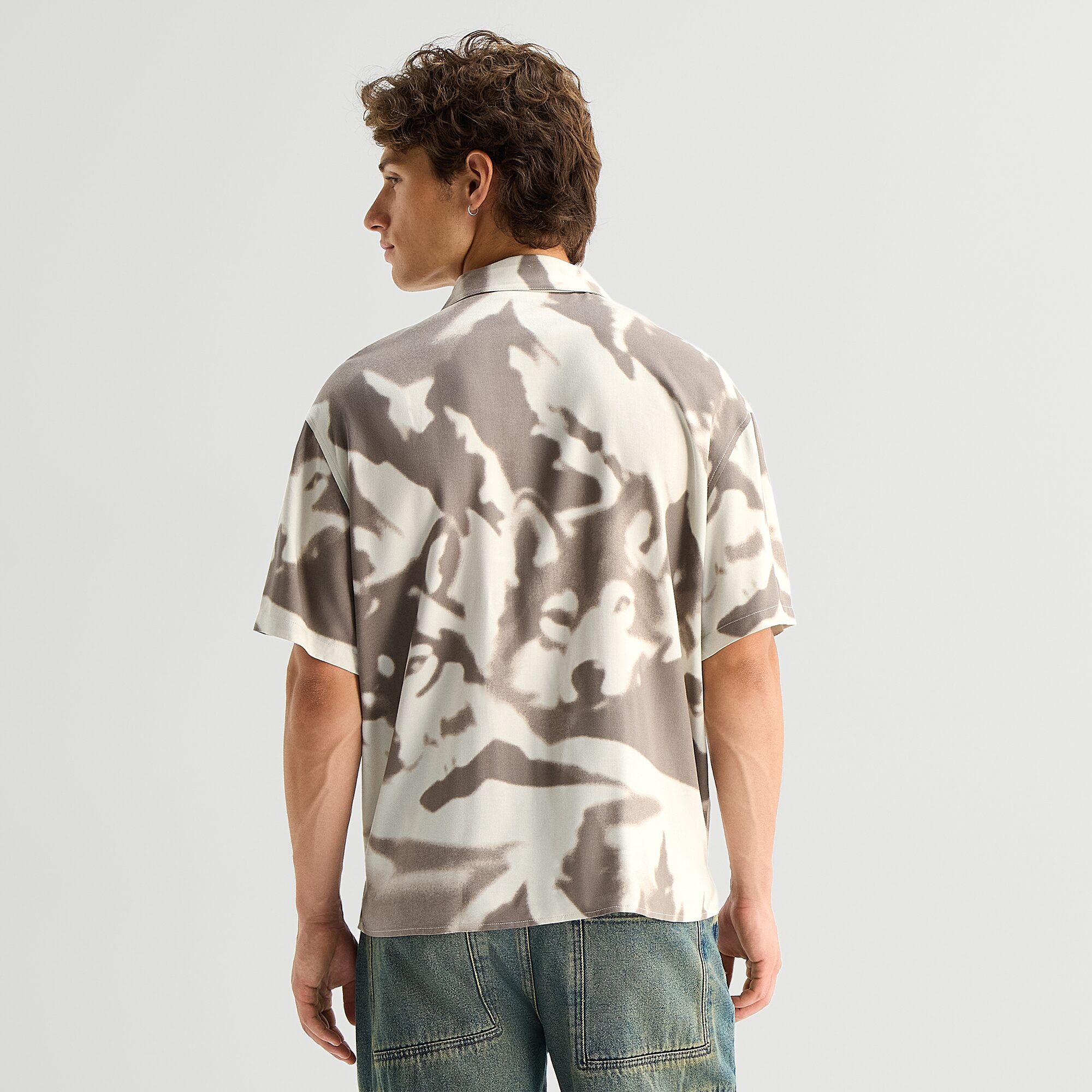 Arizona Mens Short Sleeve Regular Fit Button-Down Shirt