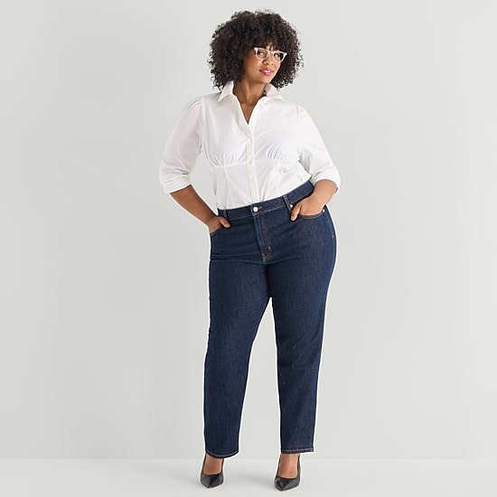 Marilyn Monroe Womens Long Sleeve Cuffed Regular Fit Plus Button-Down Shirt