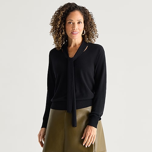 Liz Claiborne Womens V Neck Long Sleeve Pullover Sweater In Black