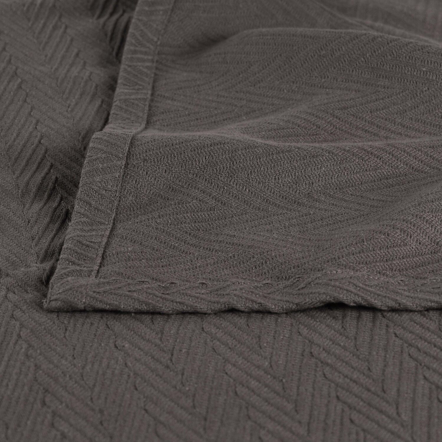 SUPERIOR® Metro Chevronall Season Breathable 100% Cotton Midweight Chevron Blanket
