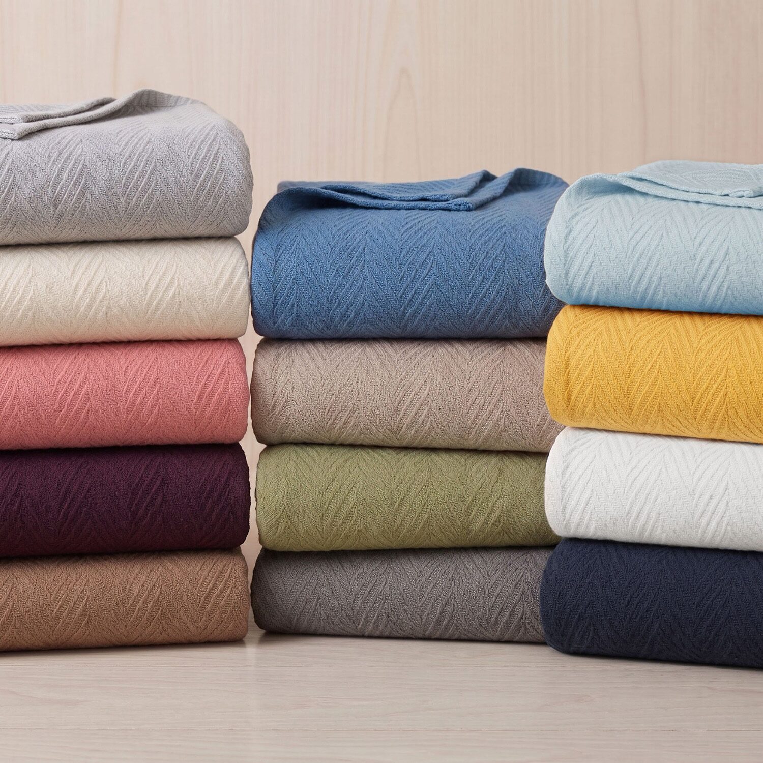 SUPERIOR® Metro Chevronall Season Breathable 100% Cotton Midweight Chevron Blanket