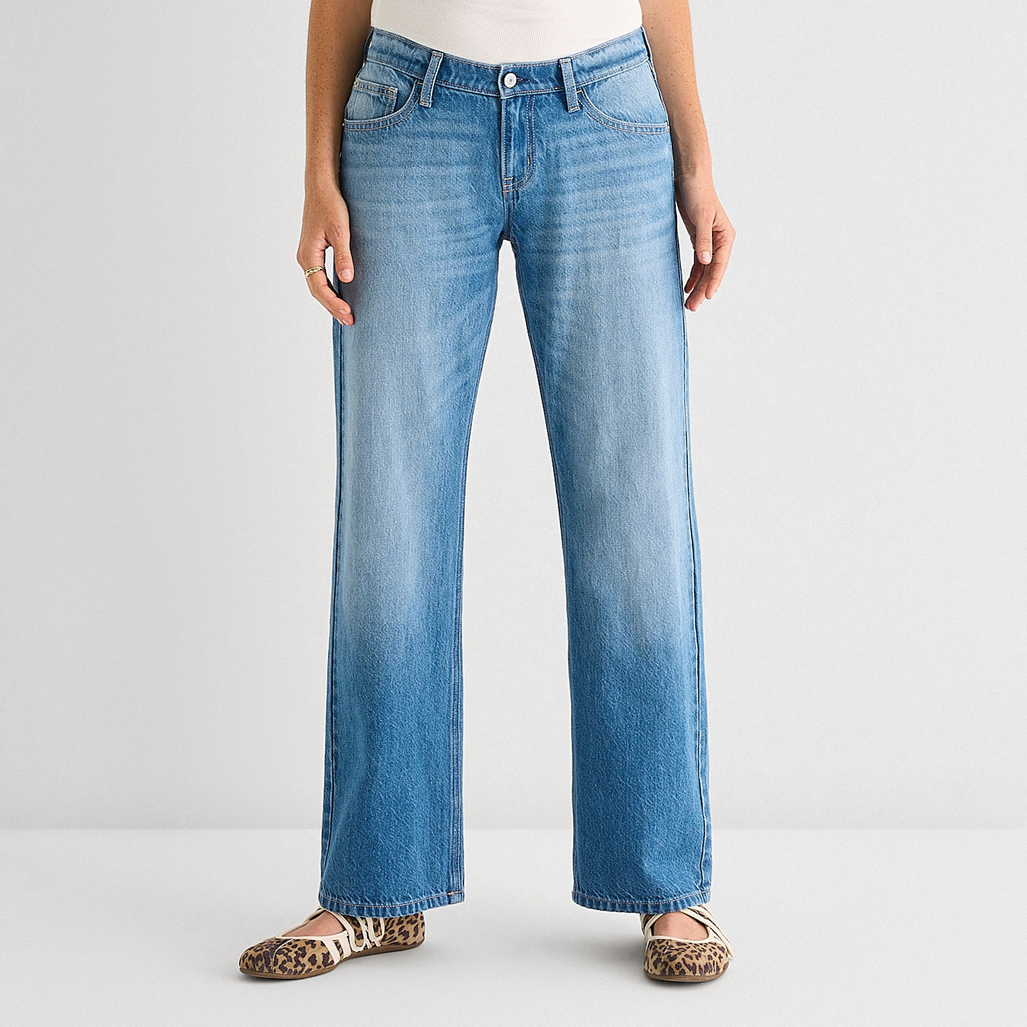 Arizona Womens Juniors Low Rise Straight Leg Jean