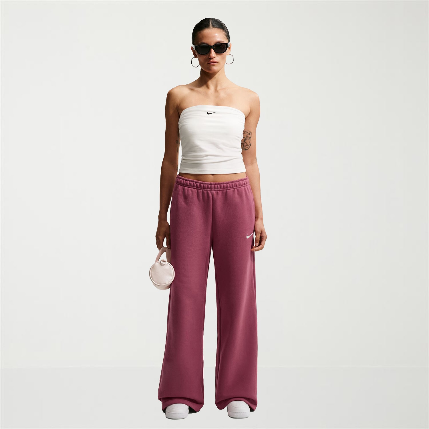 Nike Womens Wide Leg Mid Rise Regular Fit Fleece Active Jogger Pant