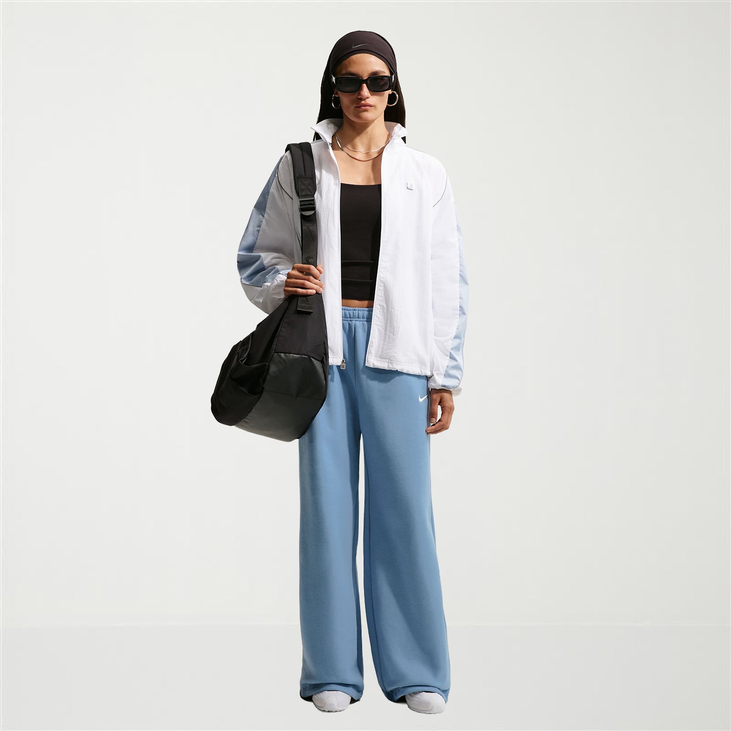 Nike Studio Womens Wide Leg Mid Rise Regular Fit Fleece Sweatpant