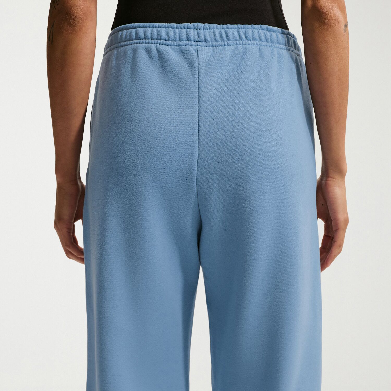 Nike Studio Womens Wide Leg Mid Rise Regular Fit Fleece Sweatpant