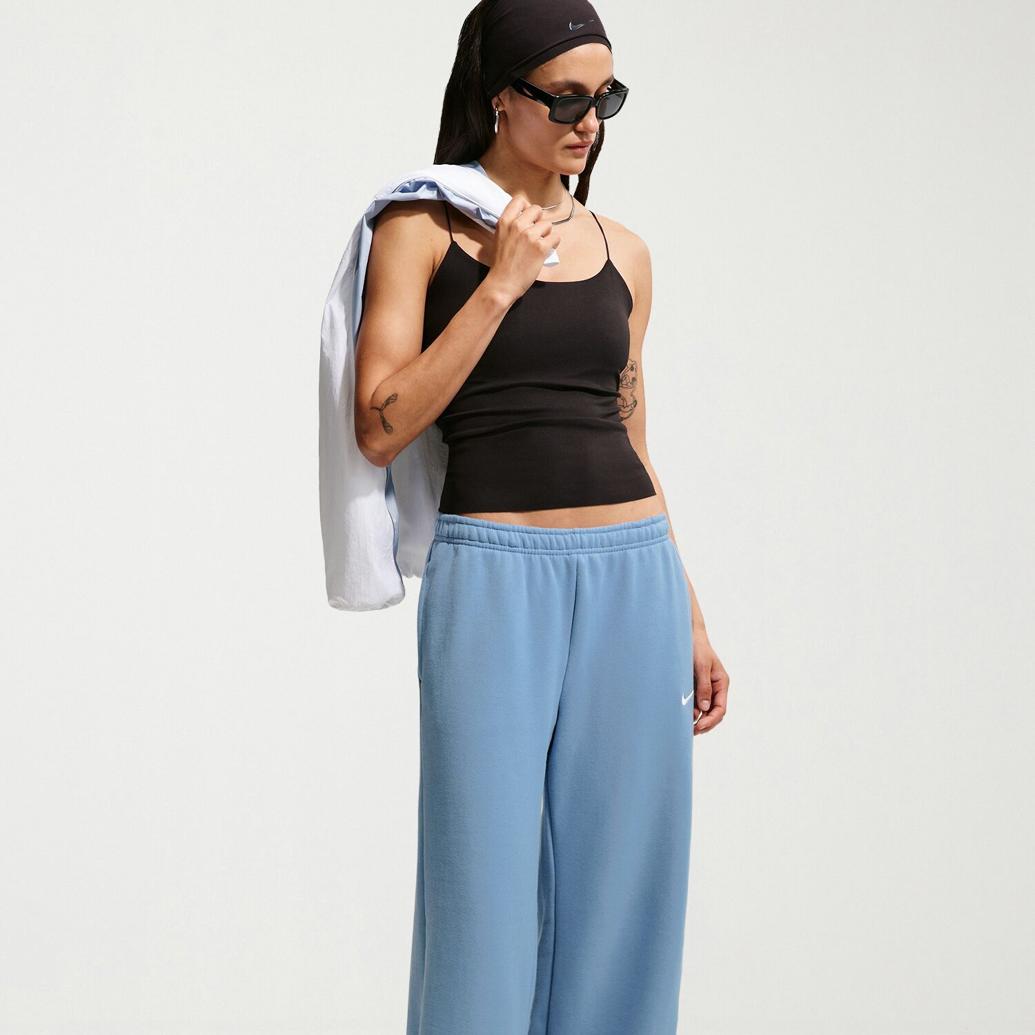 Nike Studio Womens Wide Leg Mid Rise Regular Fit Fleece Sweatpant