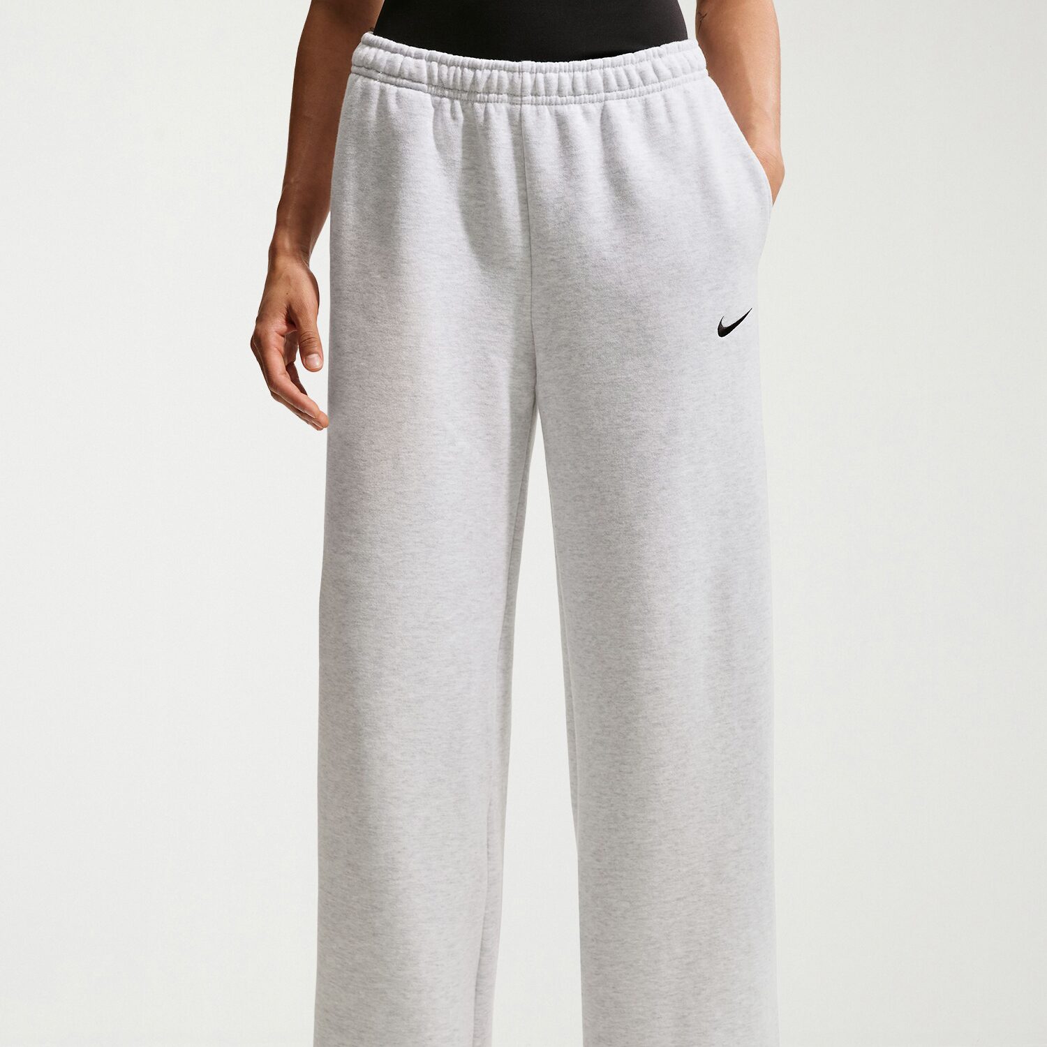 Nike Womens Wide Leg Mid Rise Regular Fit Fleece Active Jogger Pant