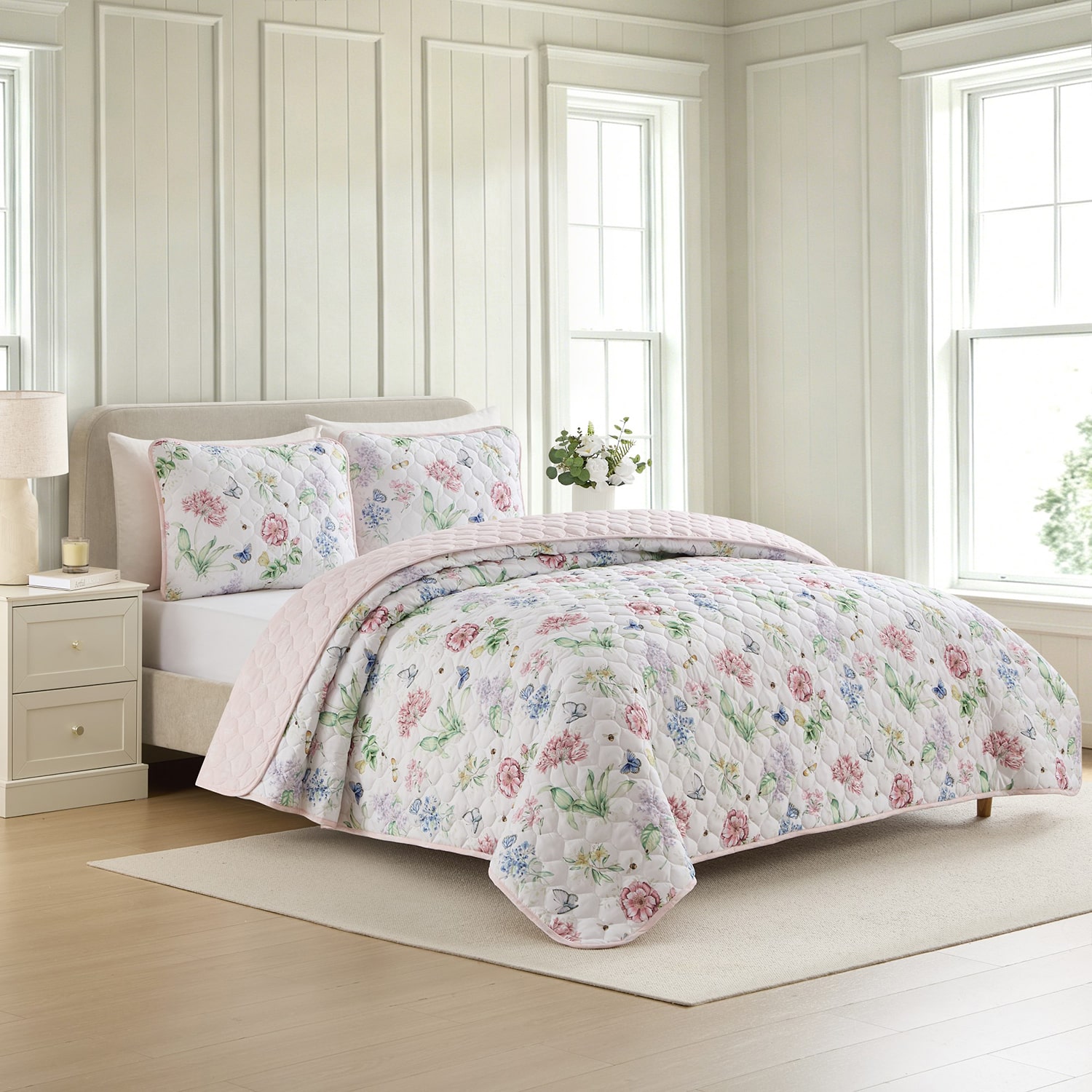 Lenox Printed Reversible Easy Care Wrinkle Resistant Quilt Set