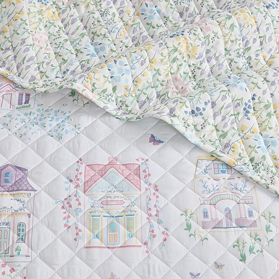 Lenox Spice Village Printed Reversible Easy Care Wrinkle Resistant Quilt Set
