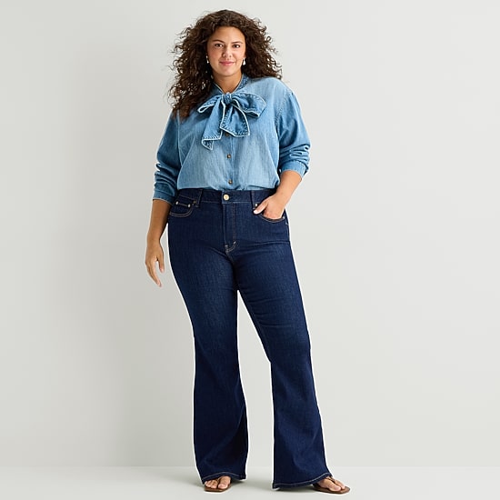 A.N.A Womens High Rise Flare Leg Jean