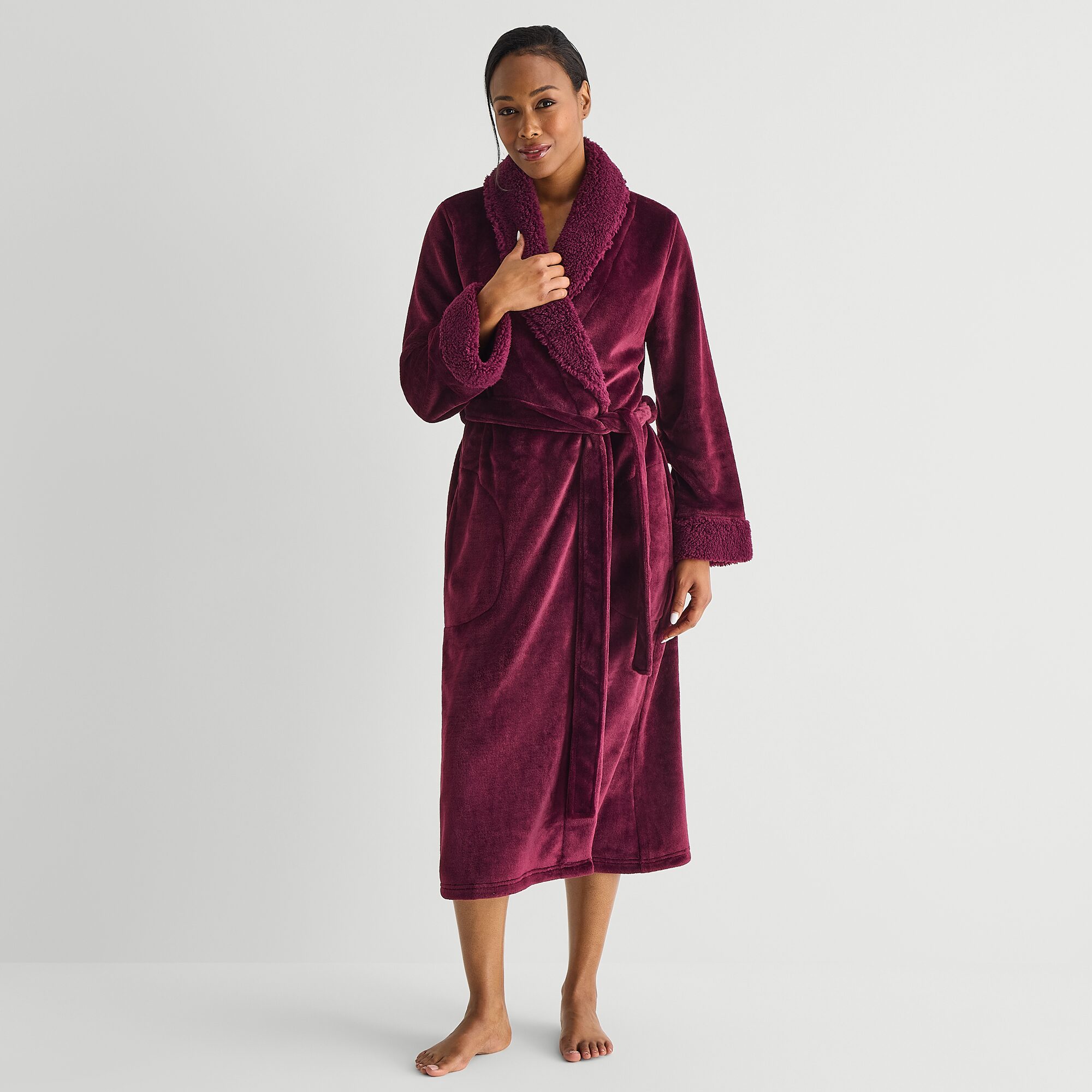 Liz Claiborne Womens Fleece Long Sleeve Mid Length Robe
