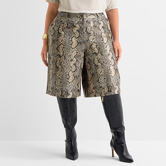 Ashley Graham Women's Plus Faux Leather Python Bermuda