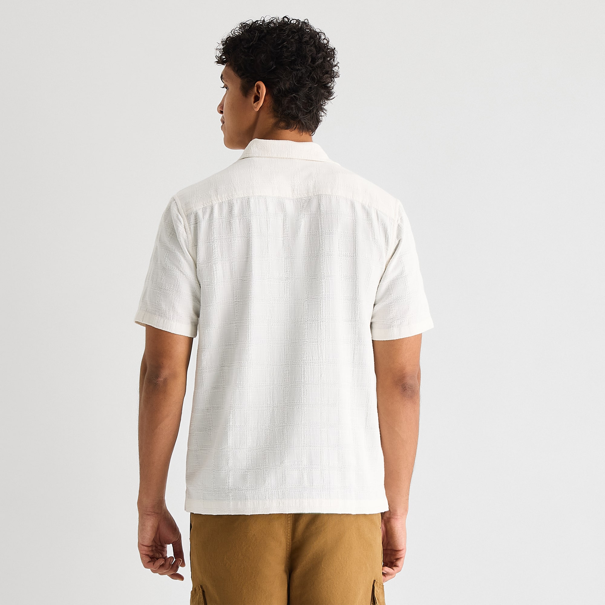mutual weave Mens Short Sleeve Regular Fit Button-Down Shirt