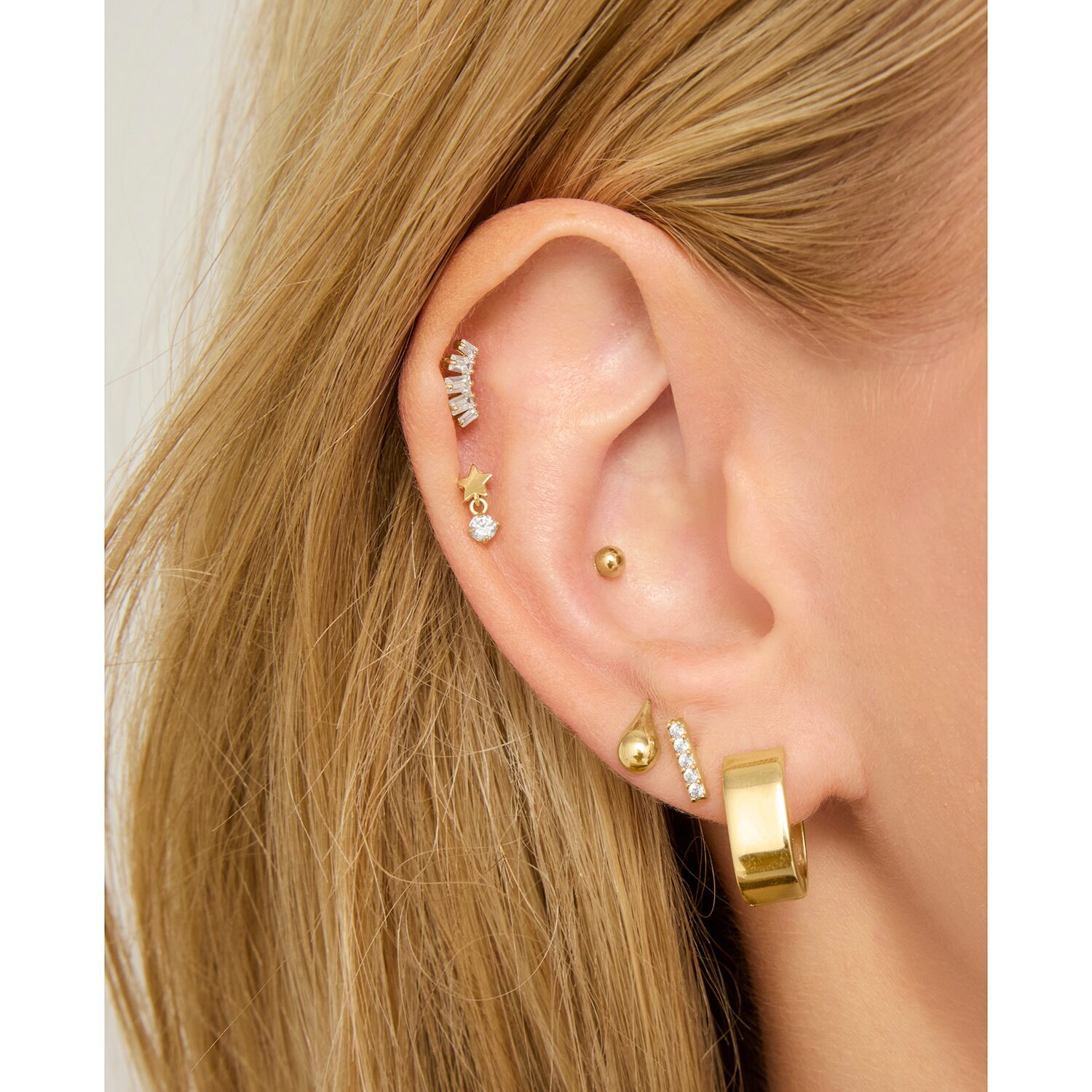 Gold Addiction Womens White Cubic Zirconia 10K Gold 8mm Bar Single Earring
