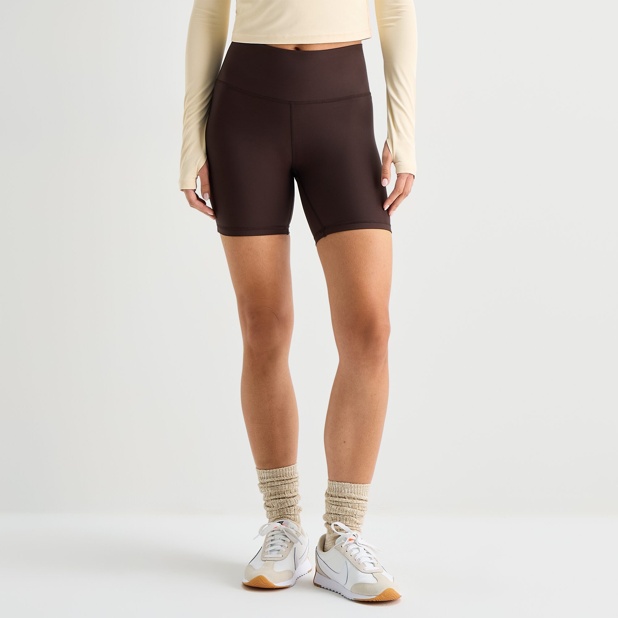 Xersion EverContour+ Womens 6" High Rise Quick Dry Bike Short