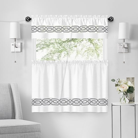 Achim Carrie Adjustable 3/4 IN Curtain Rod