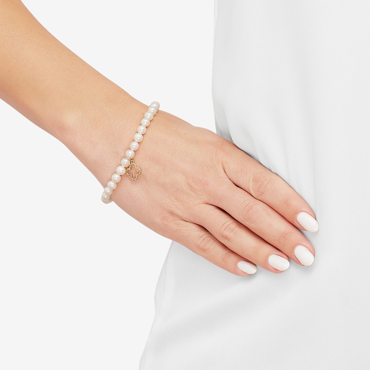 Womens Diamond Accent White Cultured Freshwater Pearl 14K Gold Clover Strand Bracelet