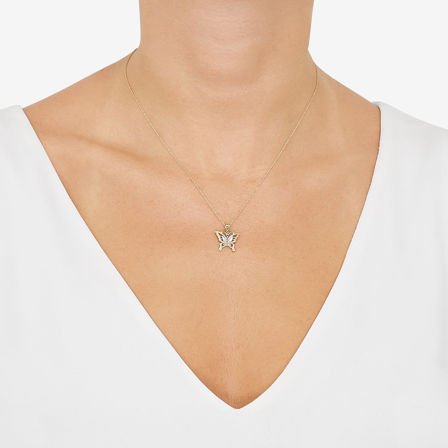 Womens 10K Gold Butterfly 18 Inch Pendant Necklace