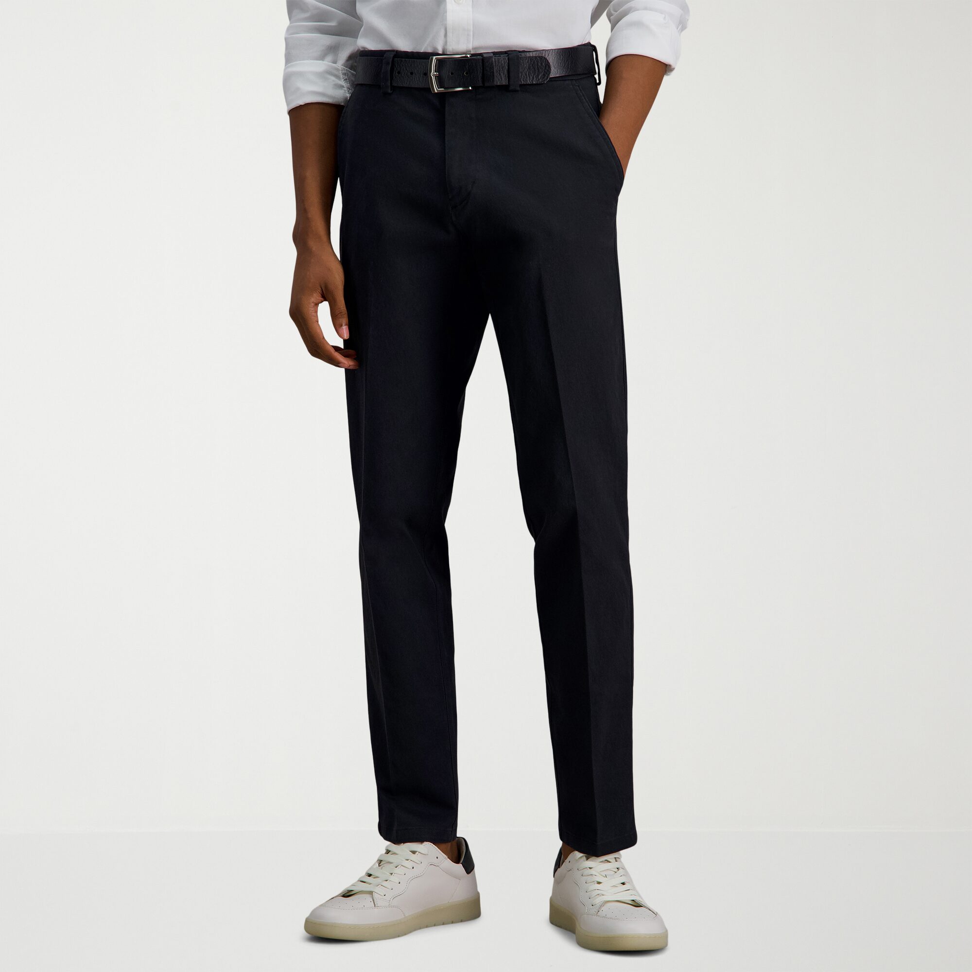 Haggar Modern Khaki Mens Slim Fit Dress Flat Front Pant