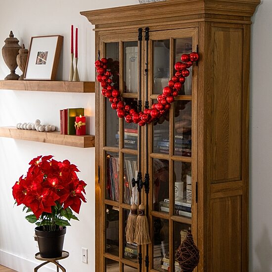 Nearly Natural 6ft Pine Christmas Indoor Garland