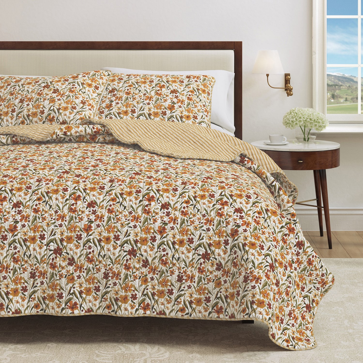 Linery Floral Meadow Printed Reversible Quilt Set