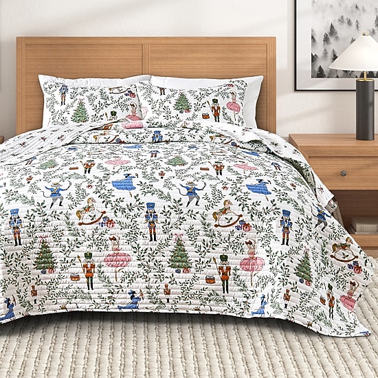 Linery Nutcracker Christmas Reversible Quilt Set