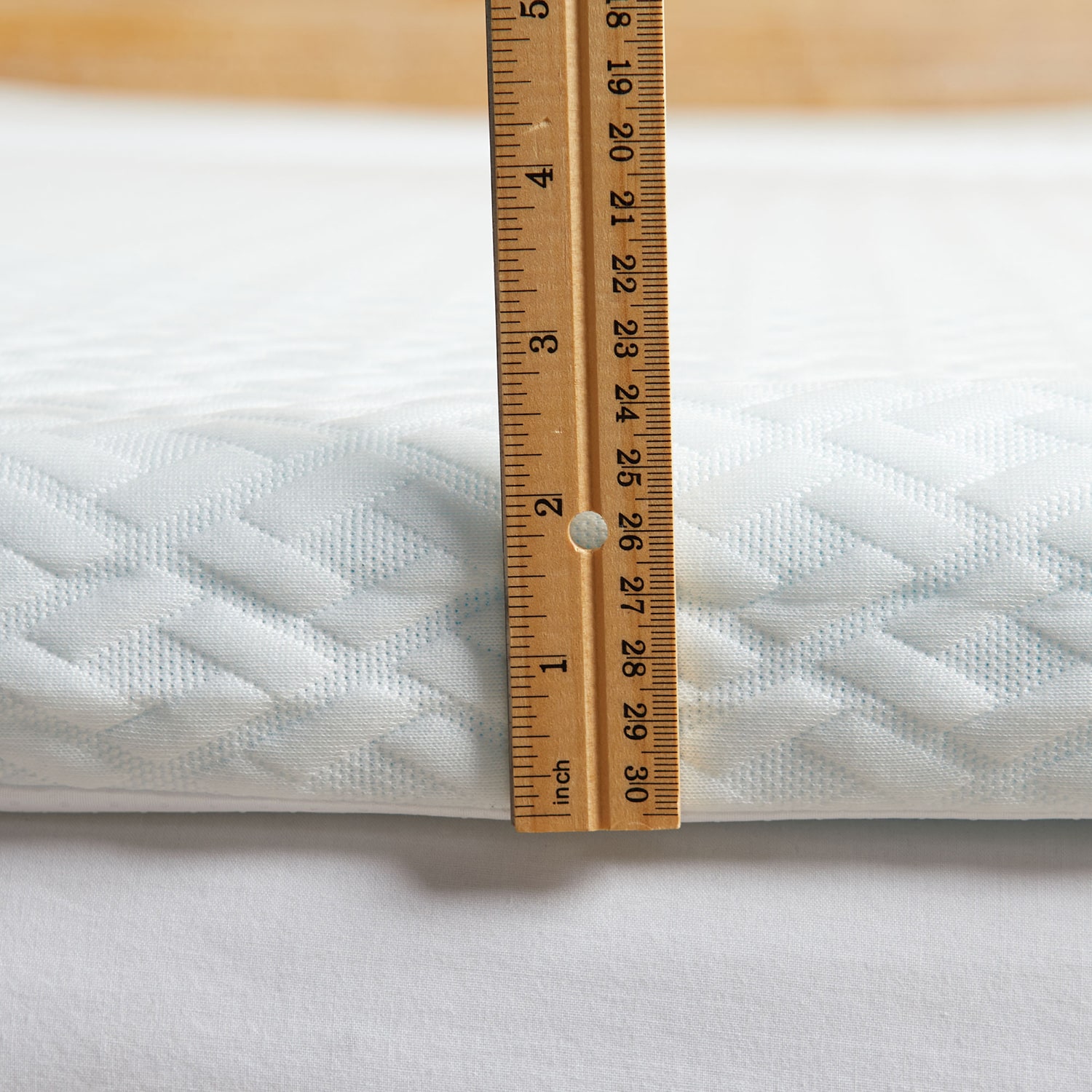 Linery 2-Inch Gel Memory Foam Mattress Topper With Removable Washable Cover