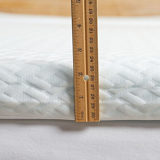 Linery 2-Inch Gel Memory Foam Mattress Topper With Removable Washable Cover Mattress Topper