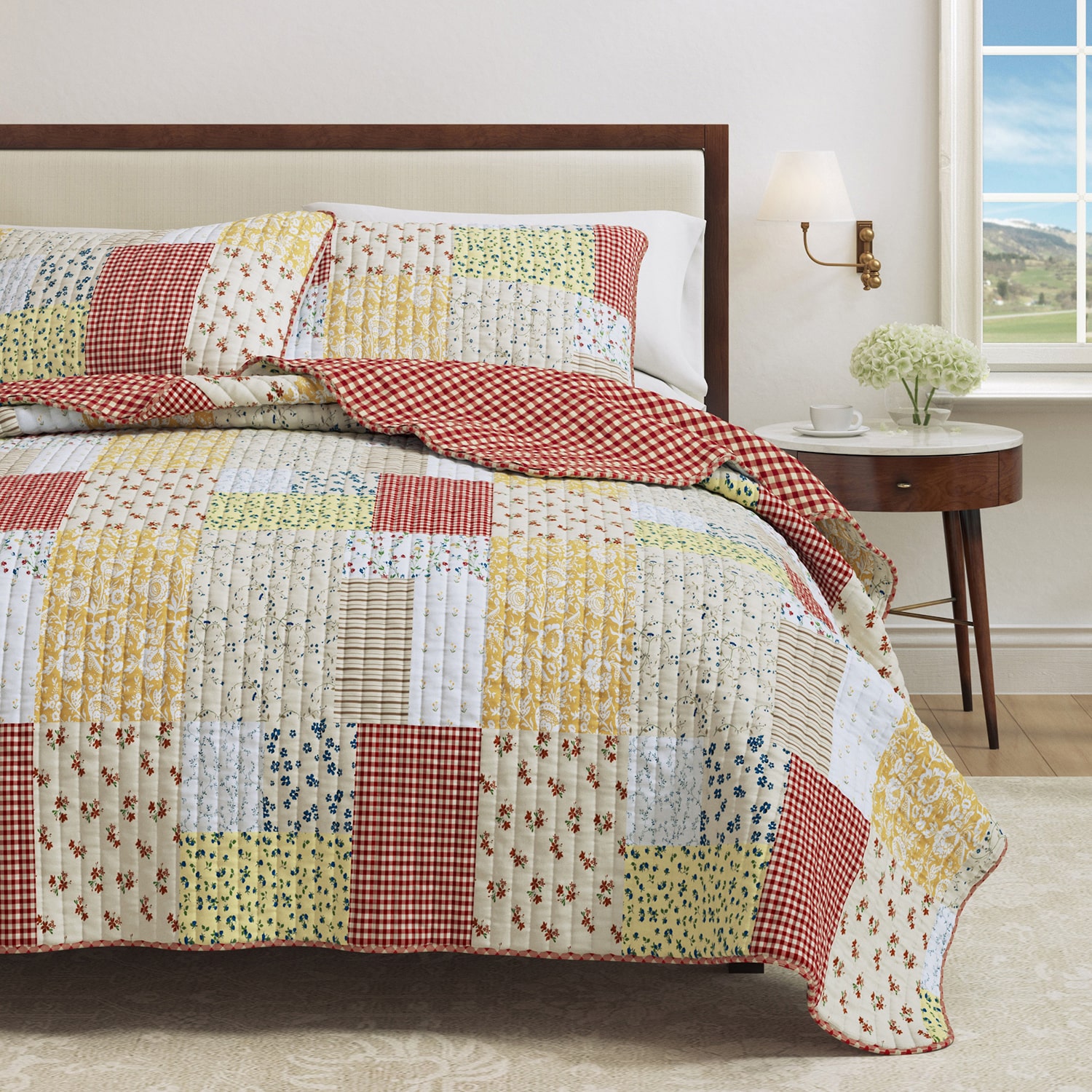 Linery Floral Patchwork Reversible Quilt Set