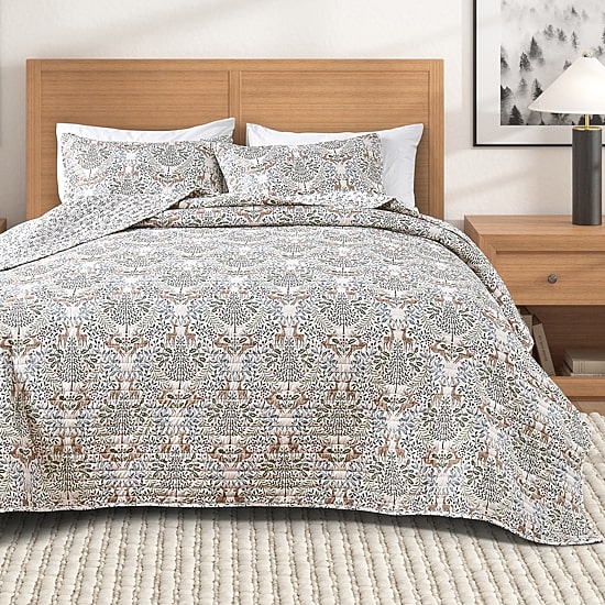 Linery Woodland Deer Holiday Reversible Quilt Set