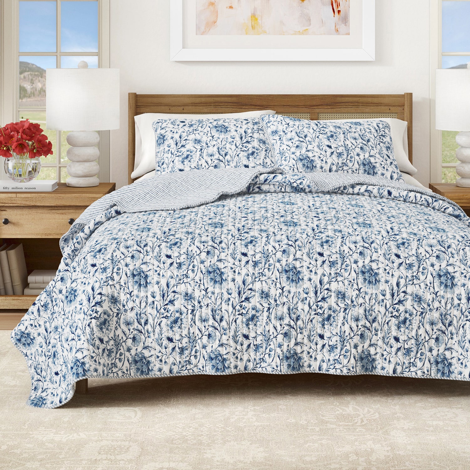 Linery Lightweight Floral Reversible Quilt Set