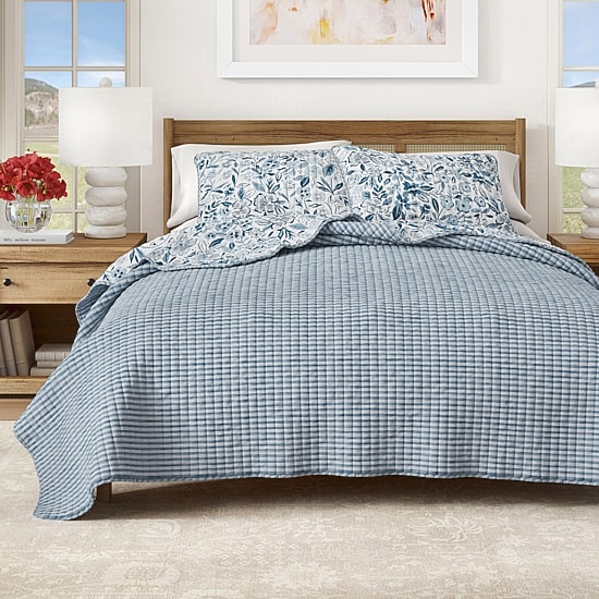 Linery Coastal Floral Bloom Reversible Quilt Set
