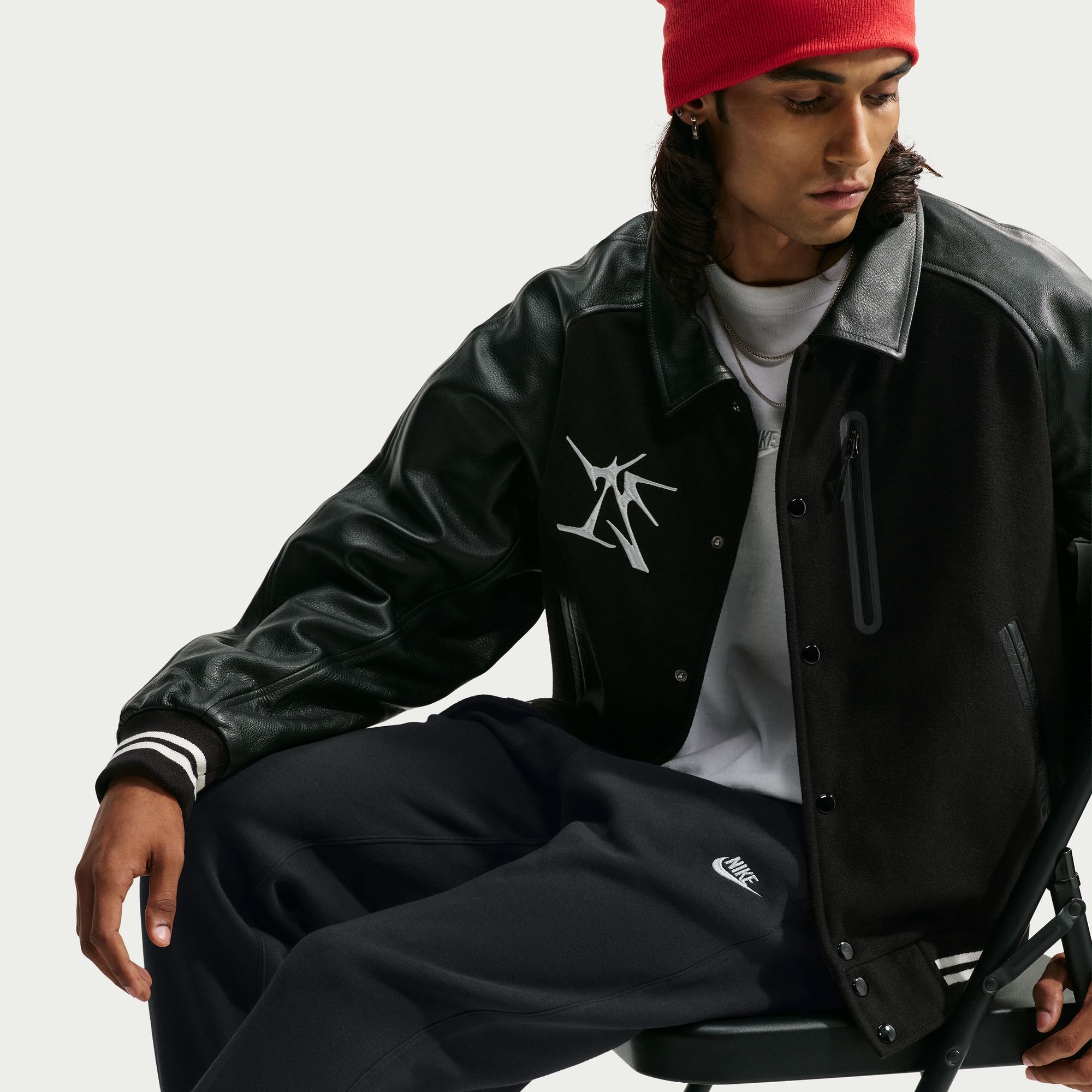 Nike Sweatpants Mens Cuffed Mid Rise Classic Fit Fleece Active Jogger Pant