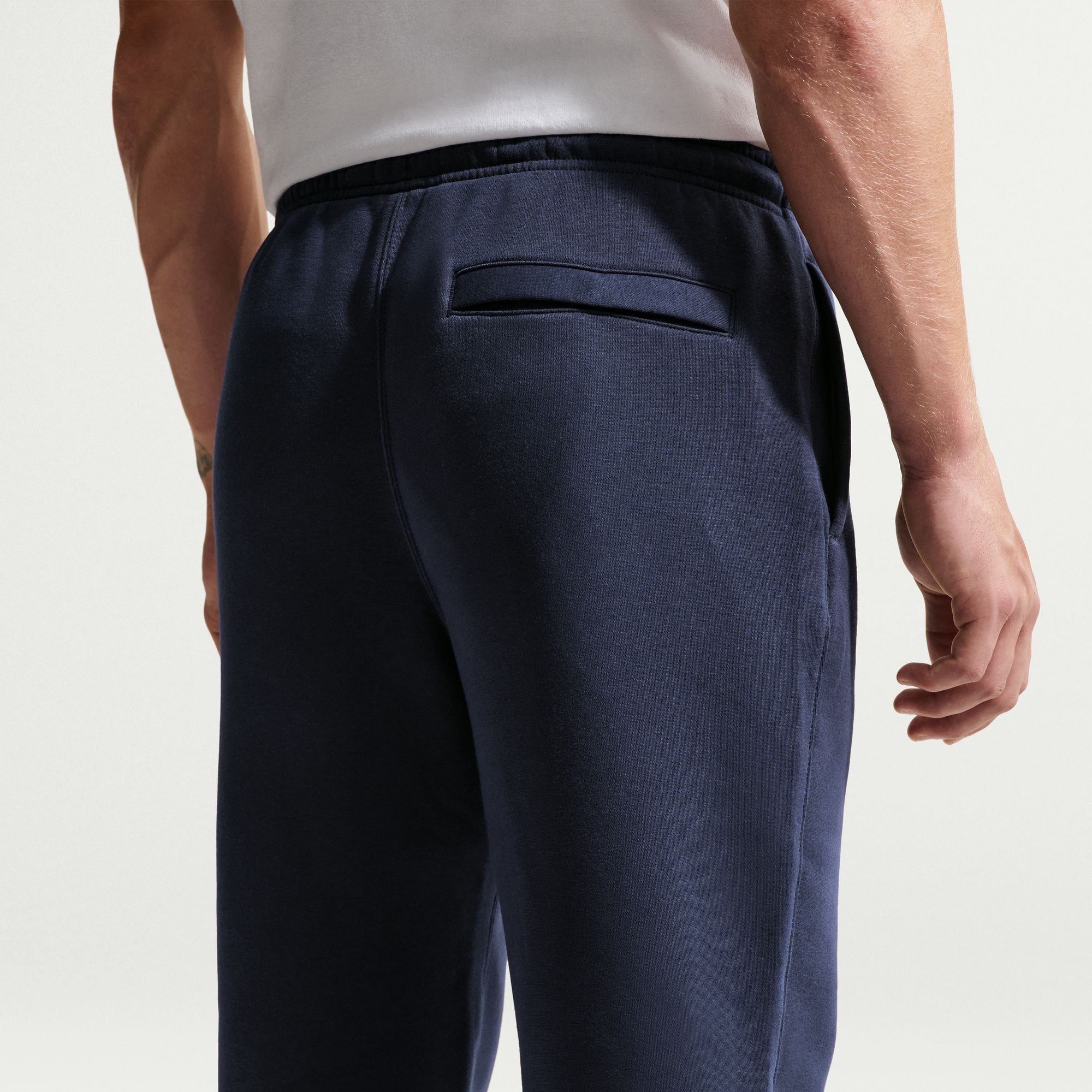 Nike Sweatpants Mens Cuffed Mid Rise Classic Fit Fleece Sweatpant